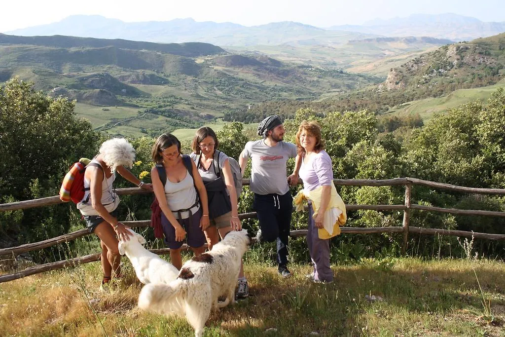 Azienda Agricola Traina Villa Prizzi Çiftlik konaklama